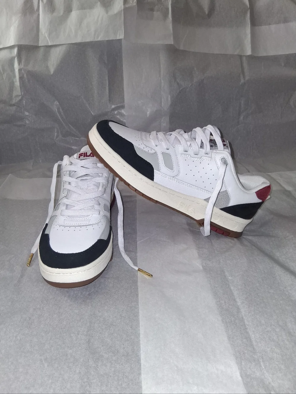 Fila Sneakers Brand New, Men 11 - Picture 7 of 9